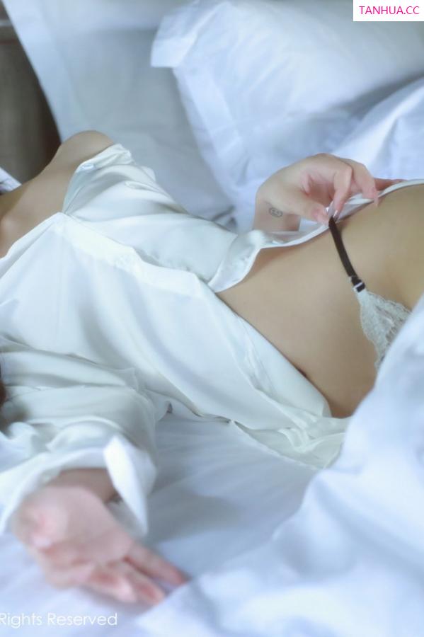谢晚晚  [XiuRen]高清写真图 2023.01.29 No.6183 谢晚晚 丰腴美臀第14张图片
